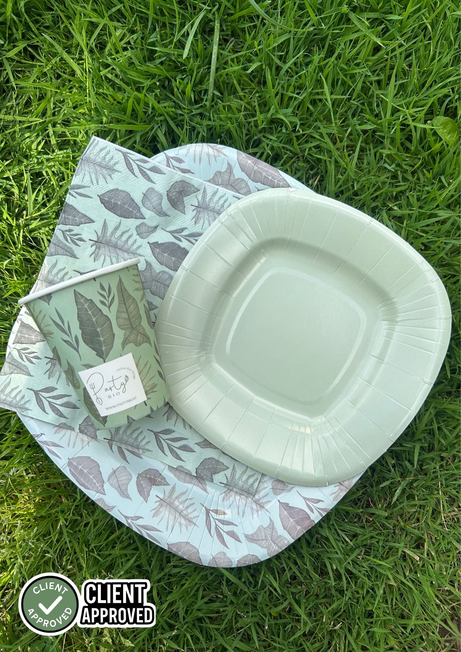 PartyBIO Foglie, Set di Stoviglie Monouso biodegradabili per Feste con Piatti Carta, Bicchieri Carta, Tovaglioli.